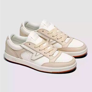 Vans Lowland ComfyCush Leather Shoe